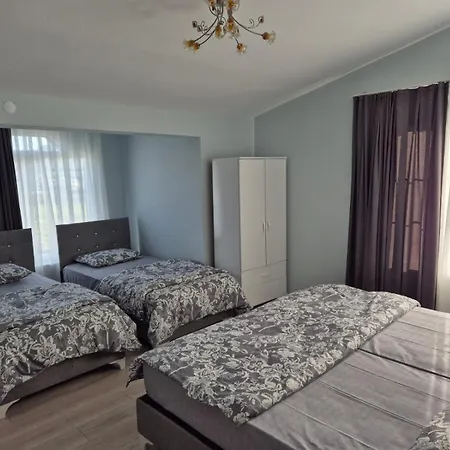 Homestay Cinar & *